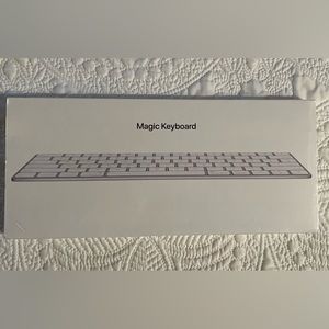 NIB Apple Magic Keyboard